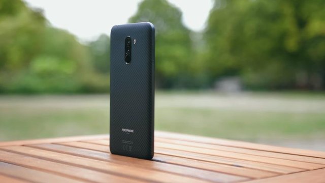 Xiaomi может выпустить Pocophone F2 в следующем году